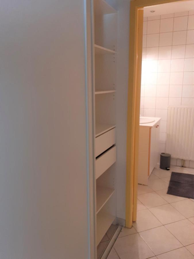 Appartement Rez De Chaussee Avec Terrasse Et Jardin Tence Buitenkant foto